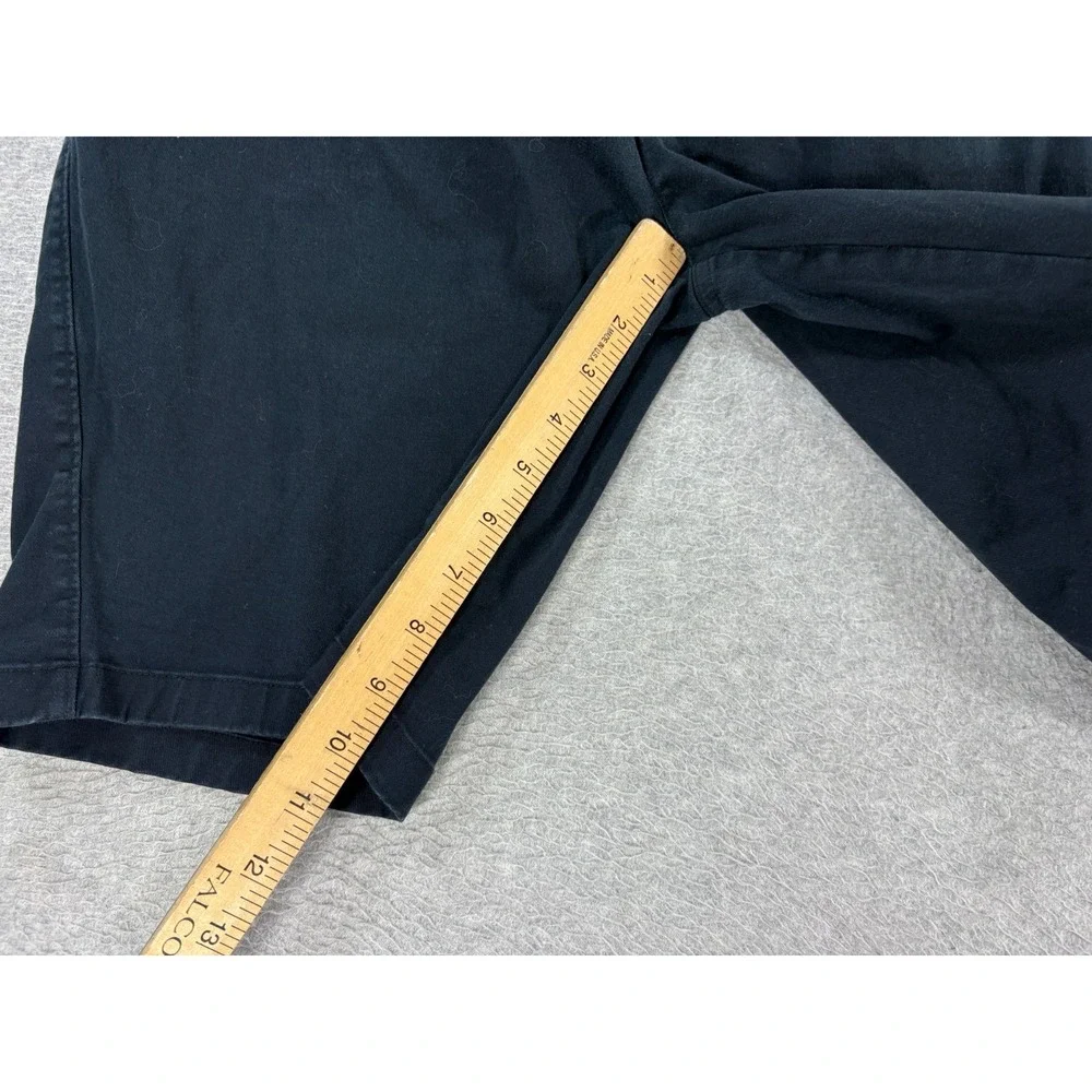 Oakley Cotton Blend Regular Fit Chino Shorts (Men's 32) Black - 10